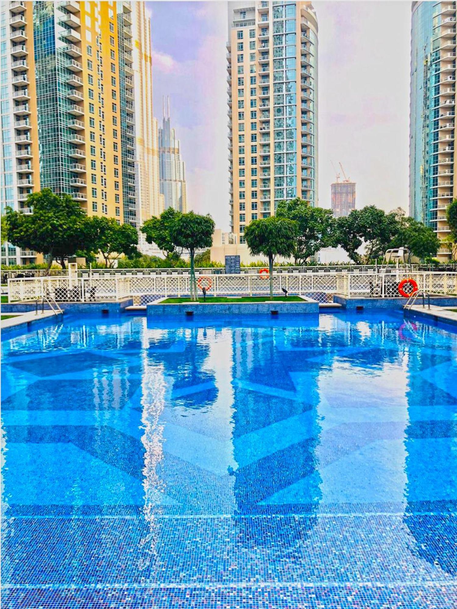 Spectacular Burj Khalifa View 2Br 29 Boulevard Tower 2 Дубай Екстер'єр фото